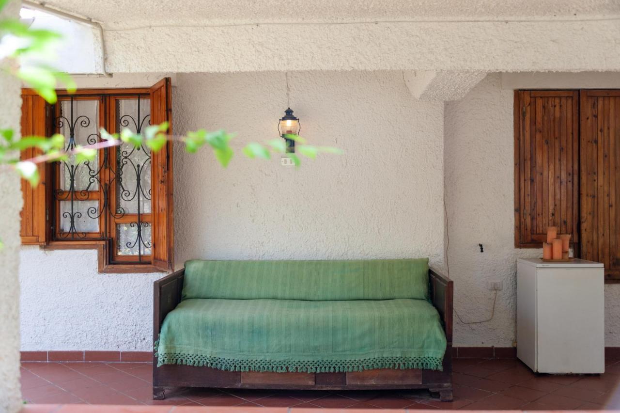 Guest House Villa Verde - Short Term Room Rentals Торре-делле-Стелле Экстерьер фото